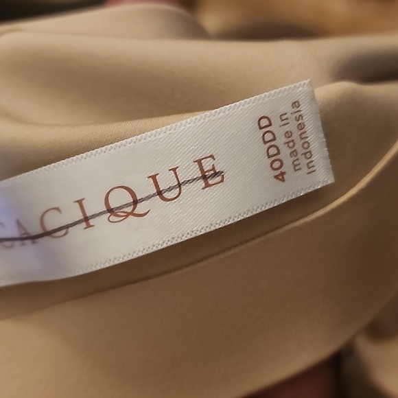 Cacique Smooth Lightly Lined Full Coverage Bra. - Picture 4 of 4